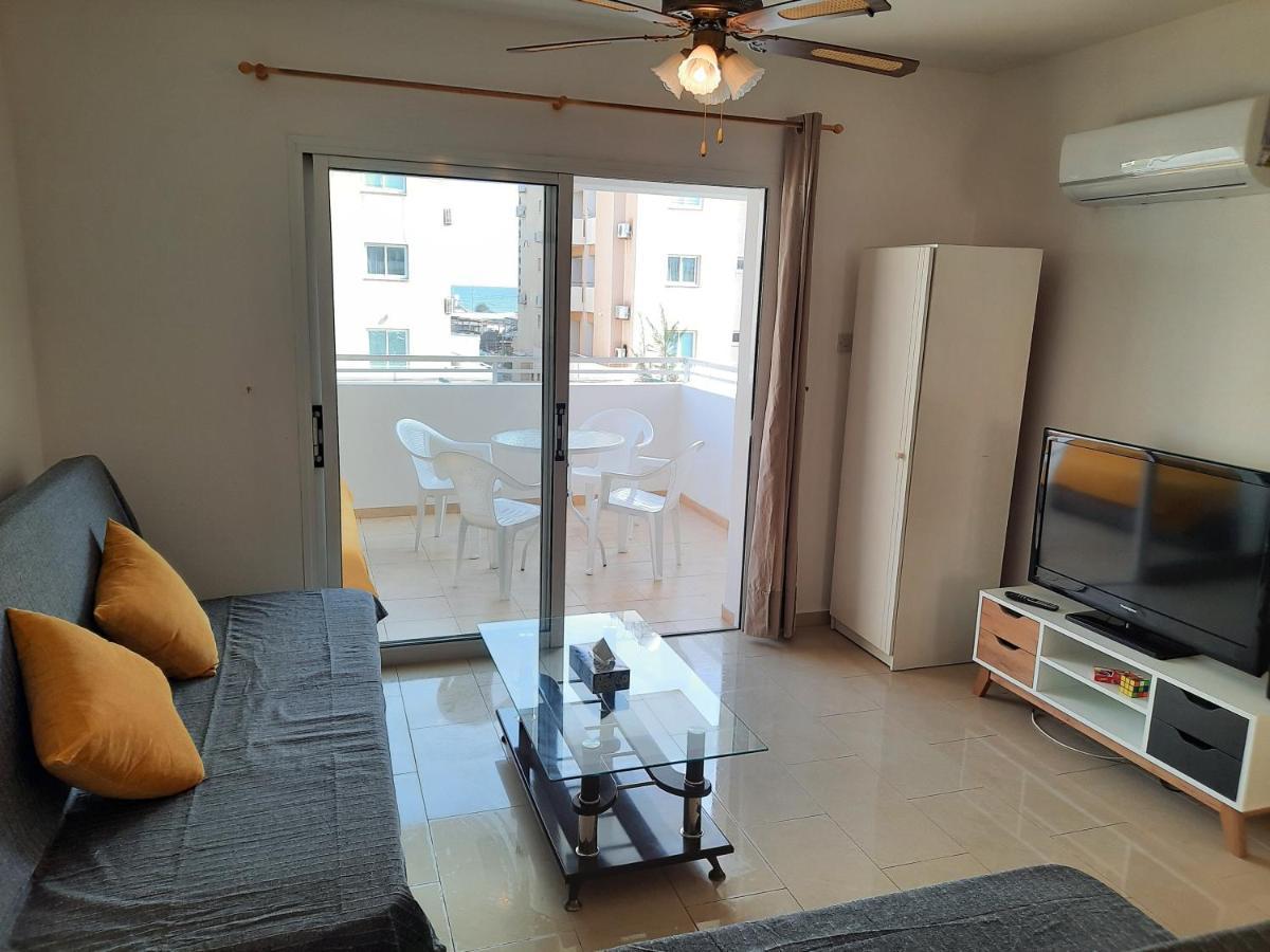 Large Apt 2 Bedrooms Sea View & 2 Balconies Larnaka Exterior foto