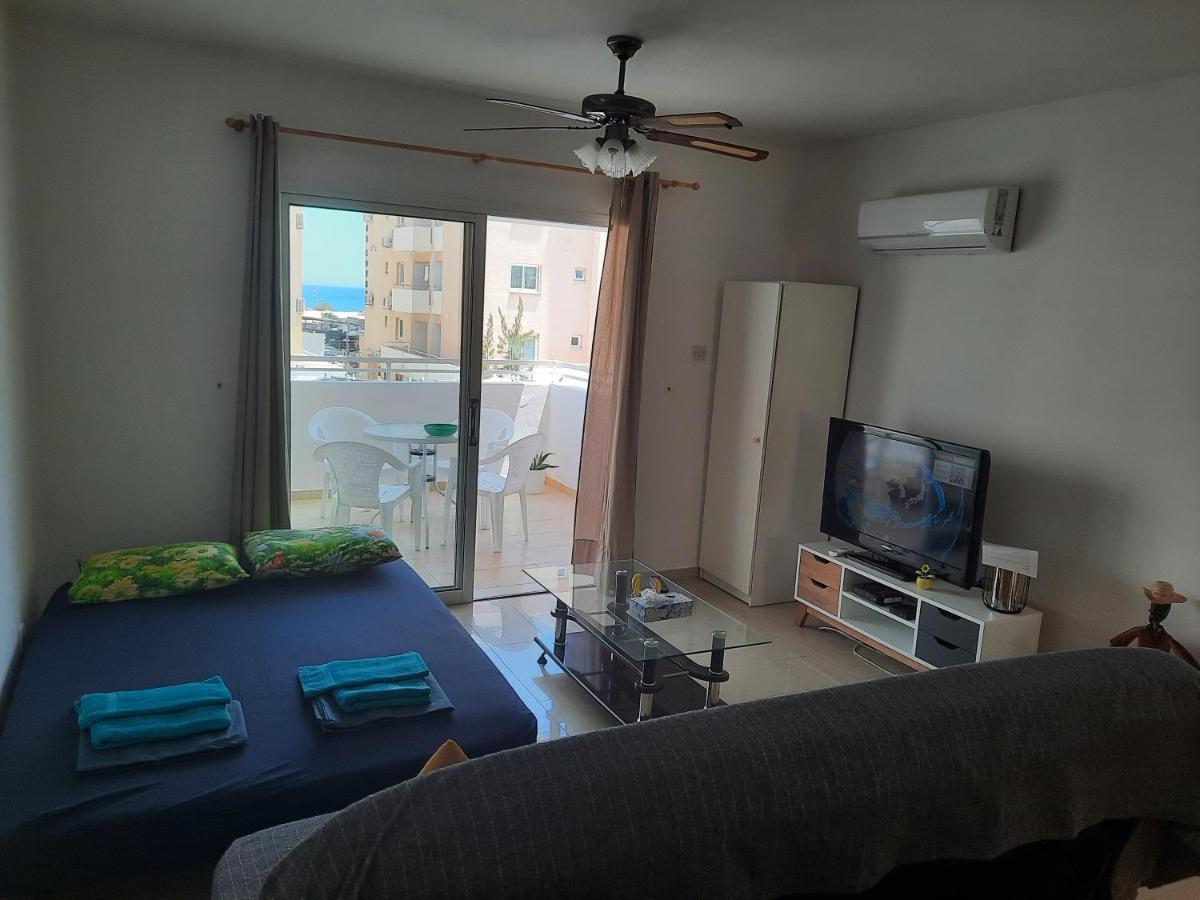 Large Apt 2 Bedrooms Sea View & 2 Balconies Larnaka Exterior foto